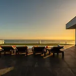 Oak Tree Ocean View * 蓬他达维托亚