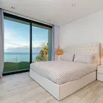 Oak Tree Ocean View * 蓬他达维托亚