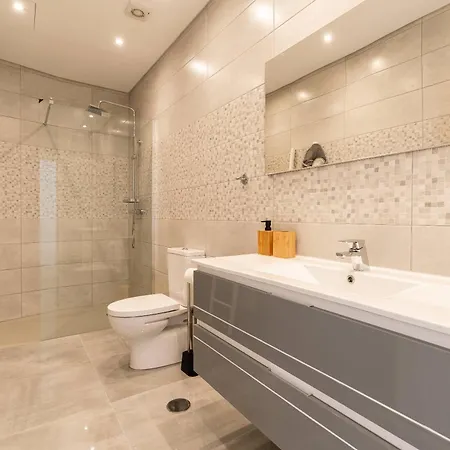 Вилла Oak Tree Ocean View *