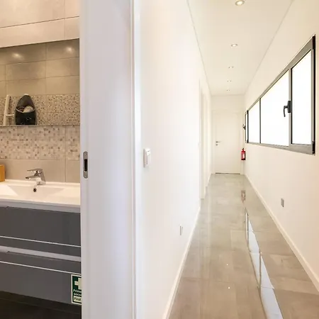 Вилла Oak Tree Ocean View *