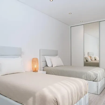 Вилла Oak Tree Ocean View Понта-ду-Сол