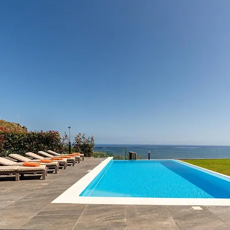 Villa Oak Tree Ocean View