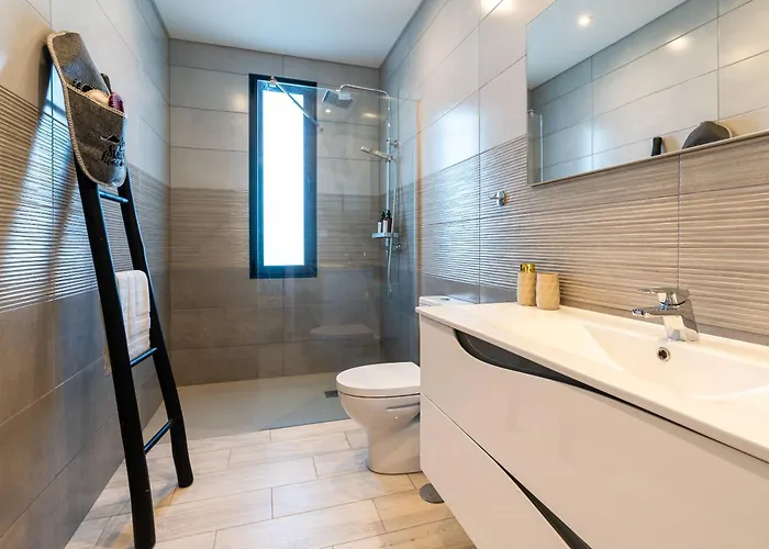 Oak Tree Ocean View Вилла Понта-ду-Сол